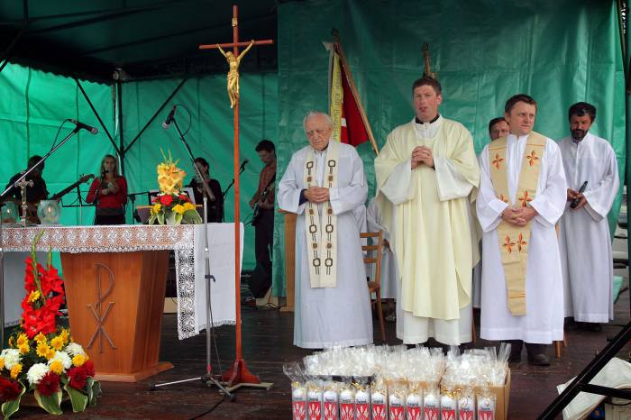Sraz rodáků a občanů z Desné 2012 a oslavy 75. výročí založení SDH Desná